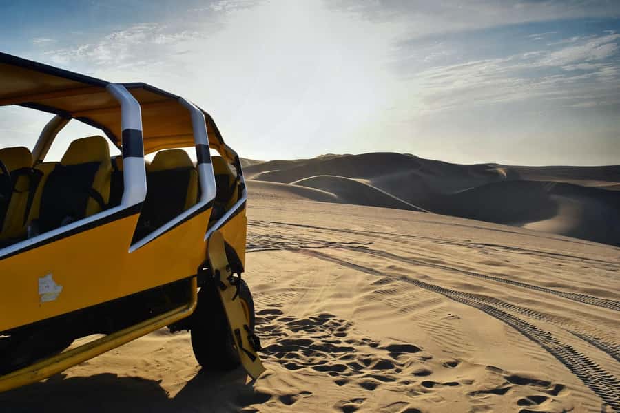Pro Sanboarding or skiing in Huacachina from Lima - Day trip - Small group setup: the difference between fun and chaos