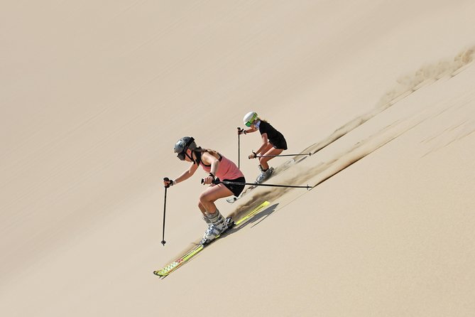 Professional Sandboard & Sandski Tour in Ica, Peru - Dito Sand Xsports at Huacachina: meeting up and gearing fast