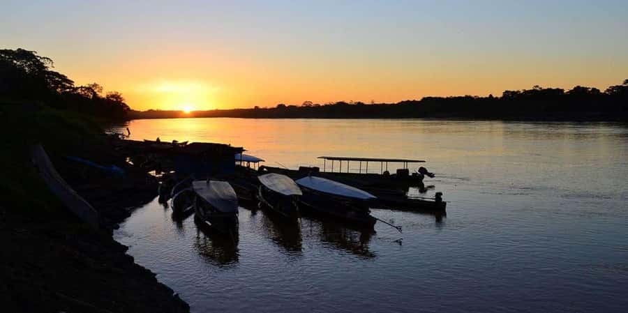 Puerto Maldonado: 3-hour sunset boat ride - Madre de Dios River cruising and the Tambopata National Reserve stretch