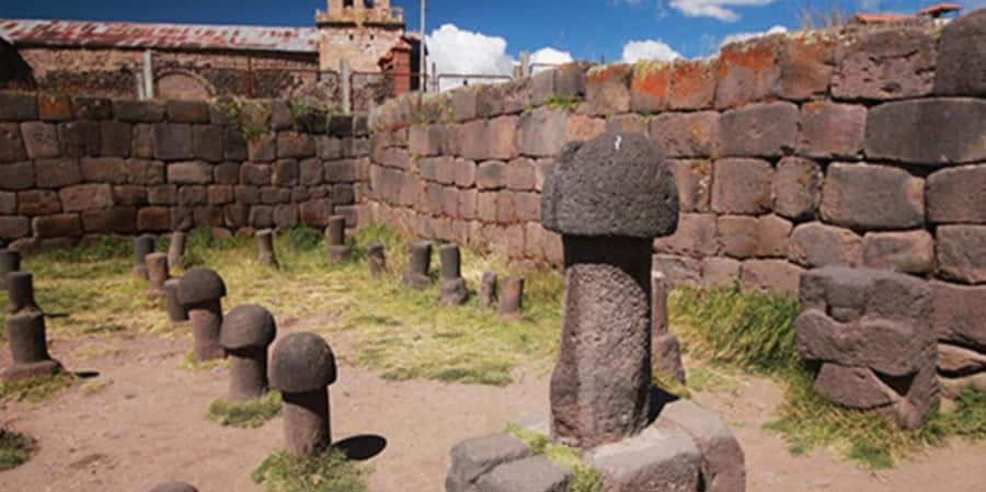 Puno: Chucuito, Aramu Muru, and Juli Day Trip - Aramu Muru, the Gate of the Gods, and the One Thing to Decide Early