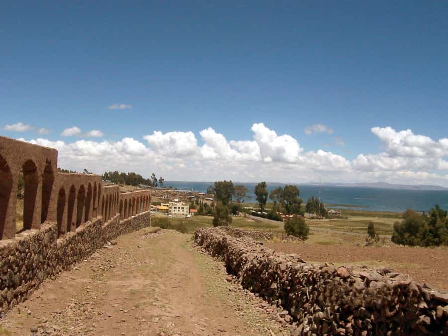 Puno: Chucuito, Aramu Muru, and Juli Day Trip - The Lunch Stop in Juli: Good Timing, But Check What You Pay For