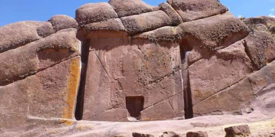 Puno: Chucuito, Aramu Muru, and Juli Day Trip - Chullpas of Molloco and Waru Waru Andinos: Two Ways People Beat the Cold