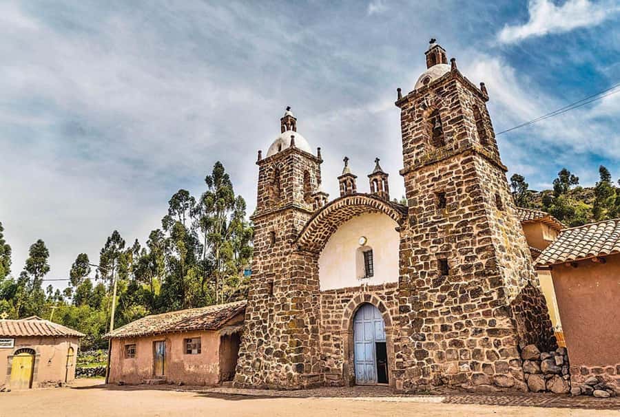 Puno: Route Of The Sun to Cusco with Lunch and Ticket Option - Price and value: what $100 includes on this long day