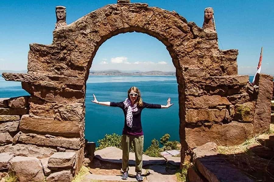 Puno: Uros and Taquile Islands Full-Day Tour with Lunch - Why Uros and Taquile make a smart Lake Titicaca day