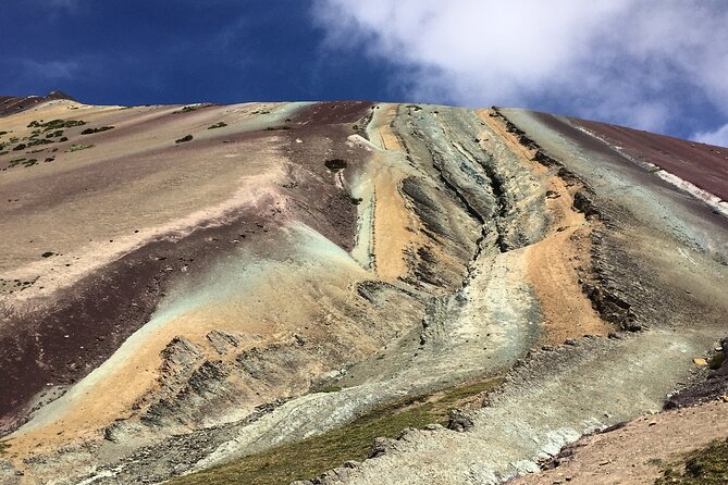 Rainbow Mountain Cusco Full Day - Small-group energy, punctual service, and guides like Johans