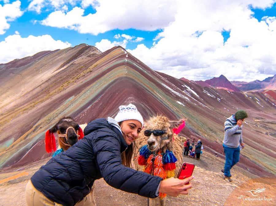Rainbow mountain horseback riding tour + Buffet Lunch - Getting Started: Cusco Pickup, the Ride Out, and Cusipata Breakfast