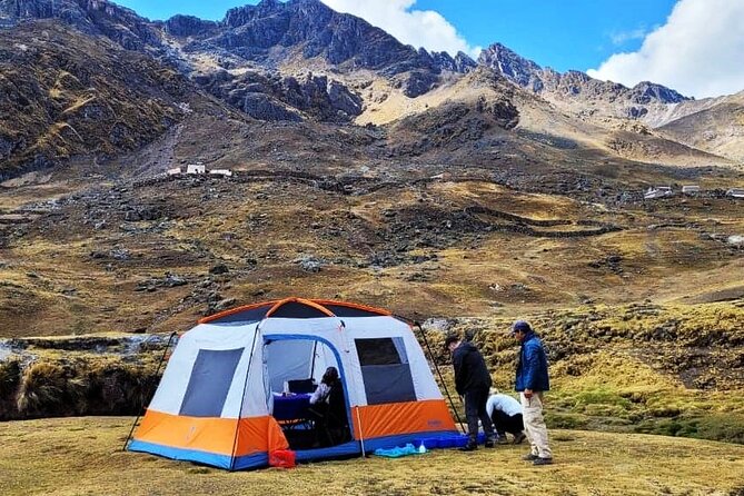 Rainbow Mountain & Red Valley Premium Tour with picnic - At the top: your 360-degree views on Rainbow Mountain