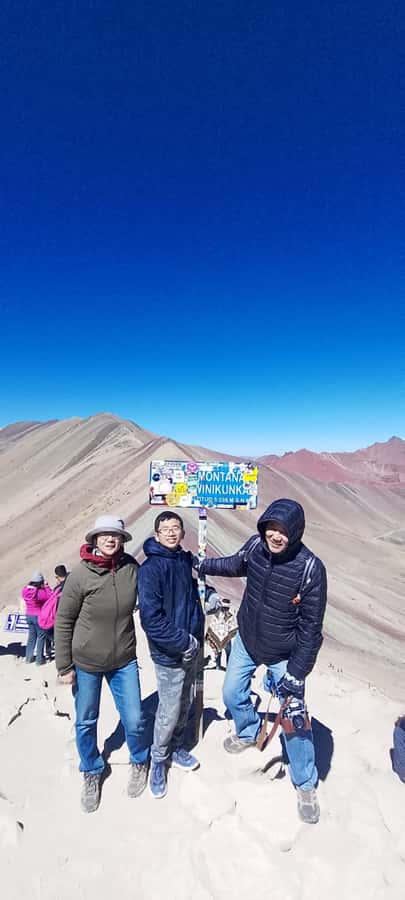 rainbown mountain Vinicunca 1 day - At the top: photos, views, and the cold-weather rhythm
