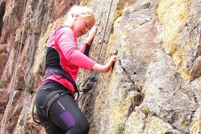Rock Climbing full day - Gear, harness, helmet, climbing shoes: why included matters