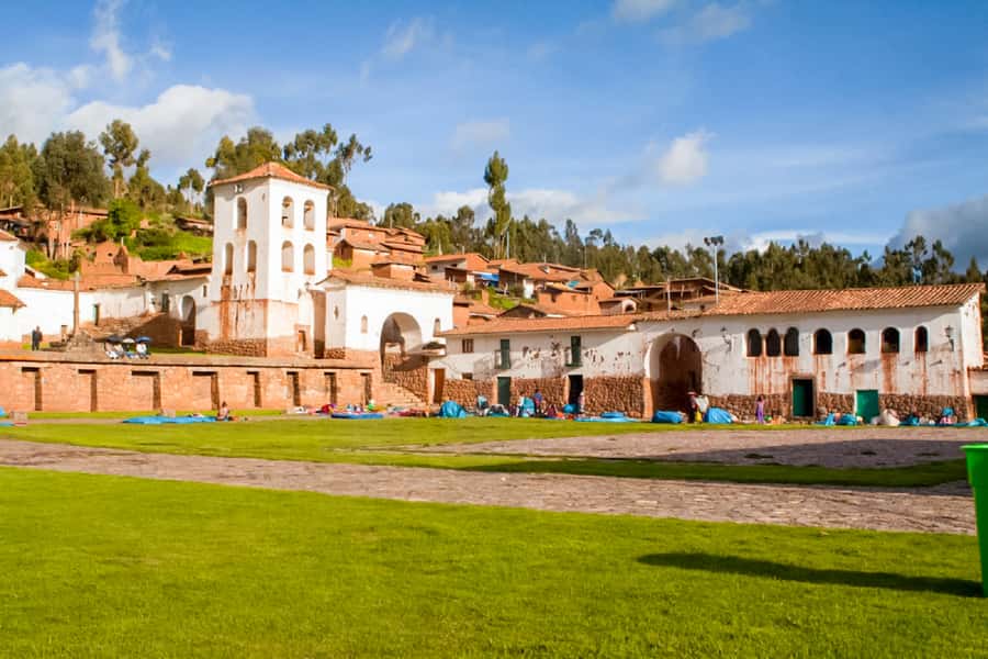 Sacred Valley: Ollantaytambo, Chinchero And Yucay With Lunch - Ollantaytambo archaeological site and fortress, plus your BTC