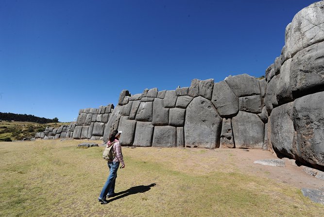 Sacsayhuaman Temple, Tambomachay and Puca Pucara Half-Day Tour - Q’enqo: the rock shrine, and why access can change