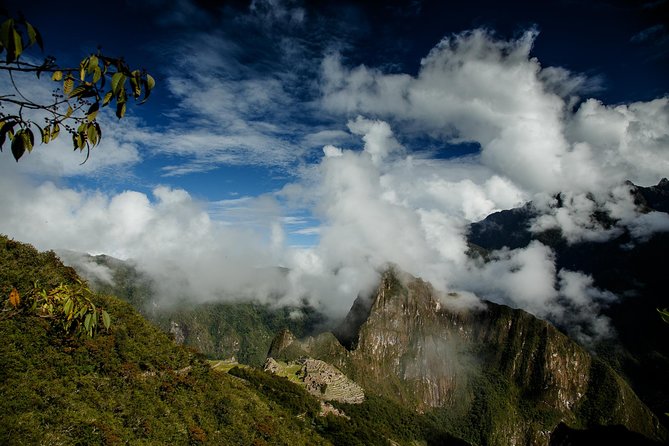 Short Inca trail to MachuPicchu || 2days - 1nigth || - The transfer system: trains, buses, and why timing matters