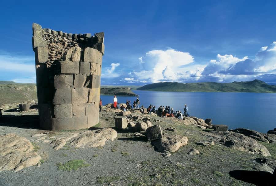 Sillustani: Chullpas de Sillustani Afternoon Half-Day Tour - Getting there from Puno, 34 km away