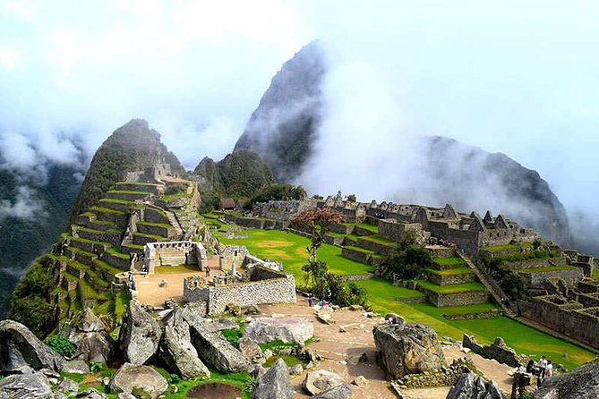 Small-Group Day Tour to Machu Picchu - Early Access and Guided Walk: What the Guide Helps You Notice