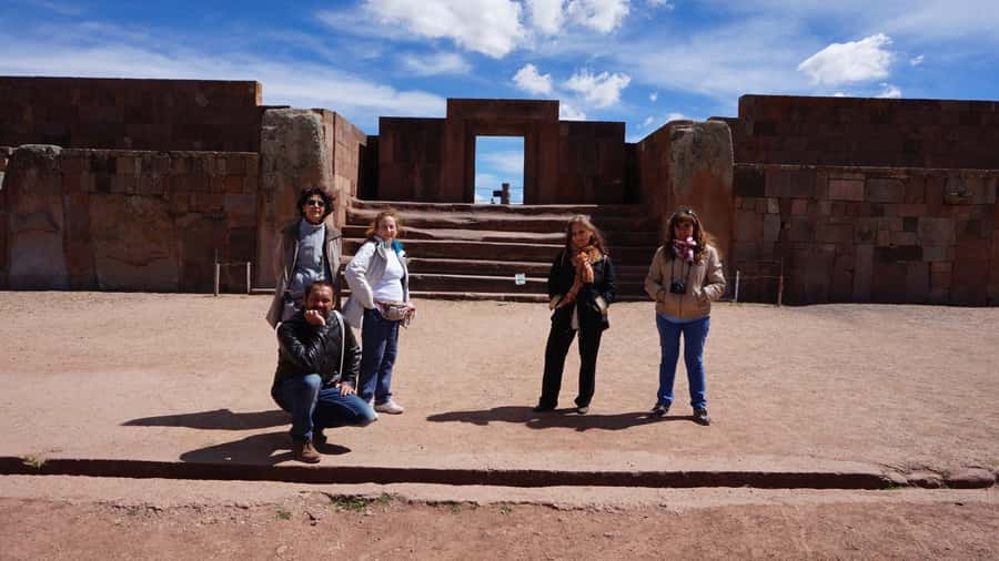 Sun and Moon Tour - Pikokaina on Sun Island: the Temple of the Sun stop