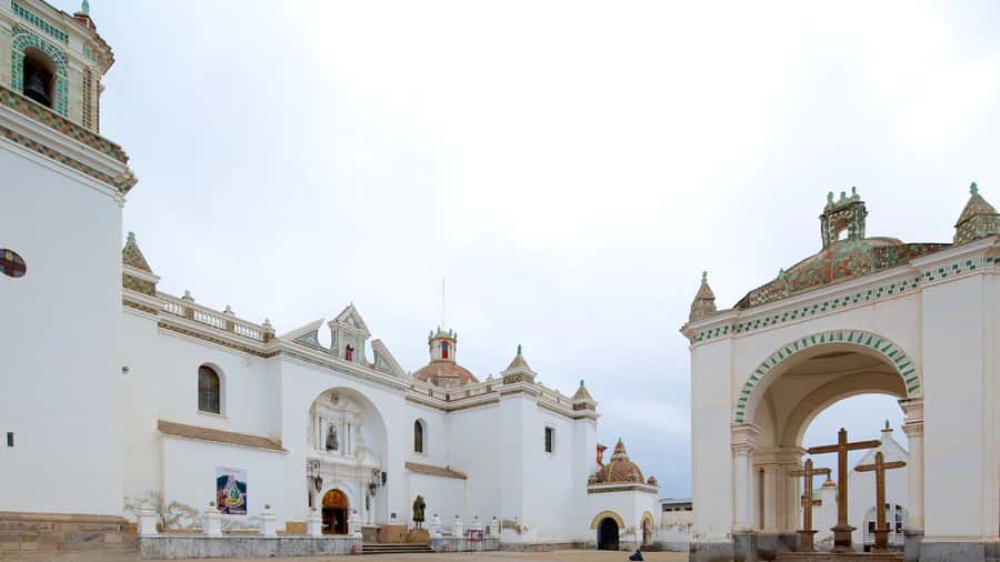 Sun island and Copacabana | From Puno or La Paz / Day Trip - Copacabana Peninsula: Virgen Morena, candles, and iconic church stops