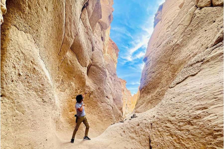 Tour + Hike to the Sillar Route and Culebrillas in Arequipa - Price and what you really get for $14