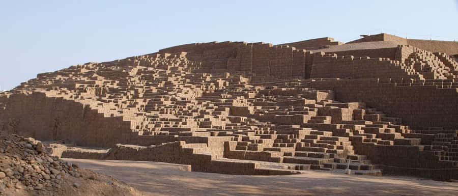 Tour Huaca Pucllana: Pyramids and Pre-Columbian Antiquity - Engineering Details and Pre-Inca Clues You Can Spot Yourself