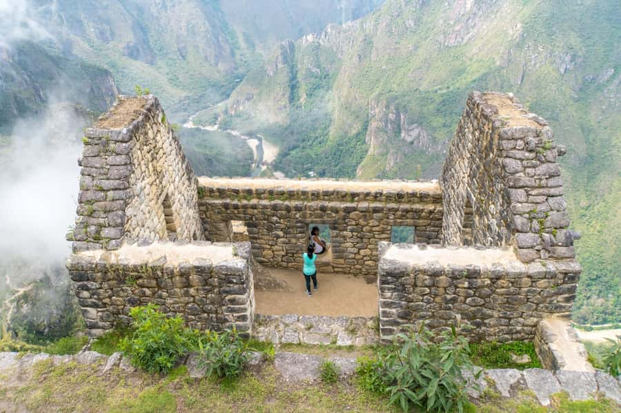 Tour Machu Picchu + Mountain of Huayna Picchu 2 days - Day 2 morning: Machu Picchu with a real guide, 7:00 to 8:30