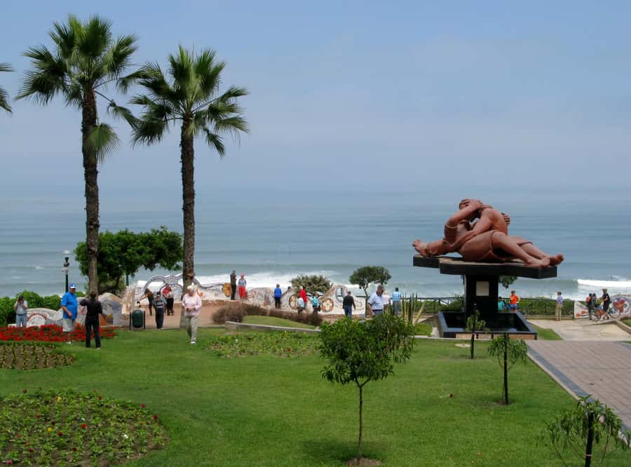 Tour of Lima with a visit to the catacombs of San Francisco. - San Isidro’s Olivaos Forest and the financial district views