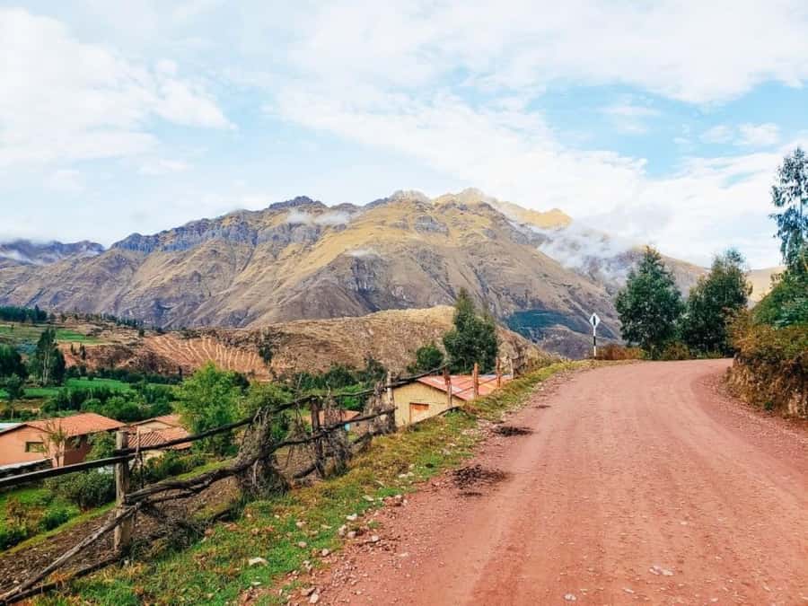 Tour Rainbow Mountain - Price and value for a $25 Rainbow Mountain day trip