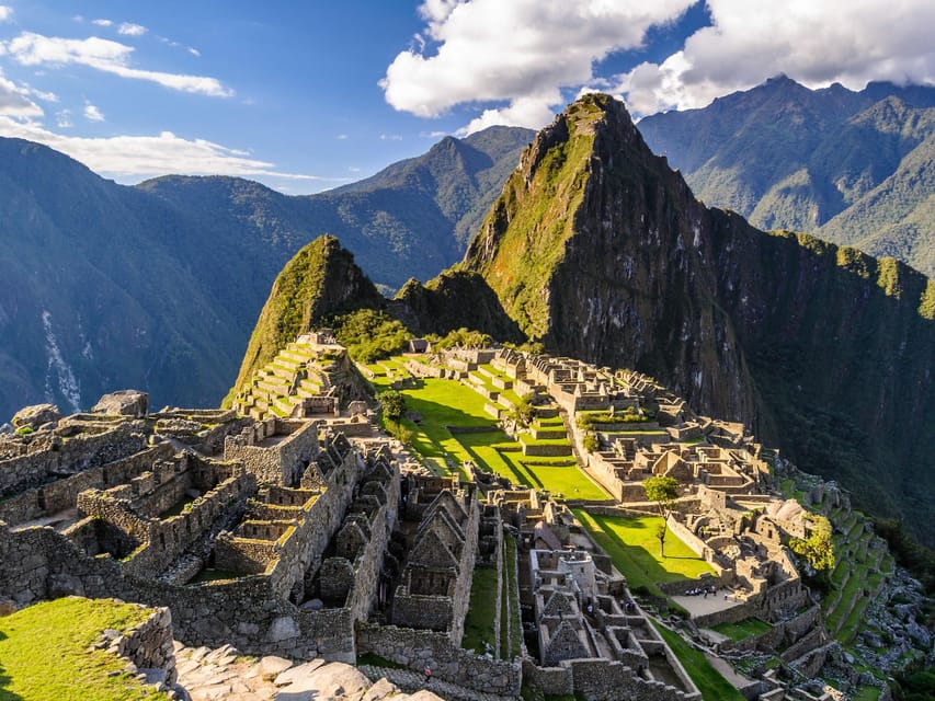 TOUR TO MACHU PICCHU FULL DAY BY TRAIN – The Best Adventure - Free time back in Aguas Calientes and the return to Cusco