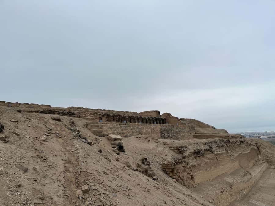 Tour to the sanctuary of Pachacamac - From hotel pickup to Pacific views: how the drive shapes the visit