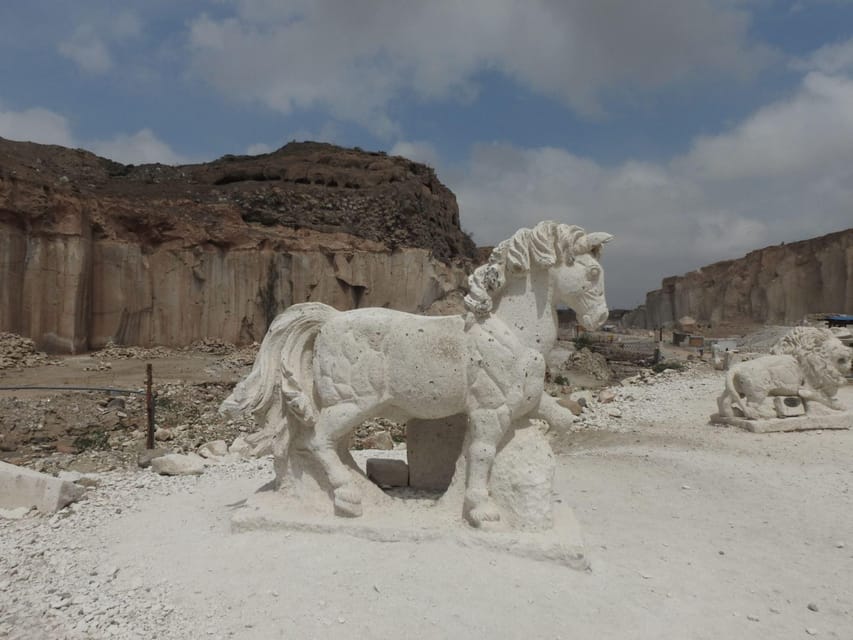 Trek to the Route of the Sillar and Culebrillas in Arequipa - Meet the Stonemasons: Hands-On Stone Cutting