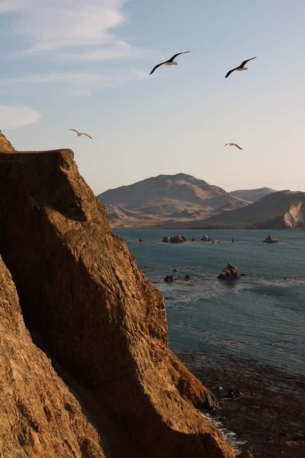 TREKKING GOLDEN SHADOWS - Guides and the Photo Advantage (Especially If You Get Alejandro)