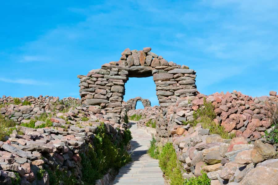 Two Day Lake Titicaca Tour With Homestay - Day 1: Puno to Uros Floating Reeds, Then to Amantani Families