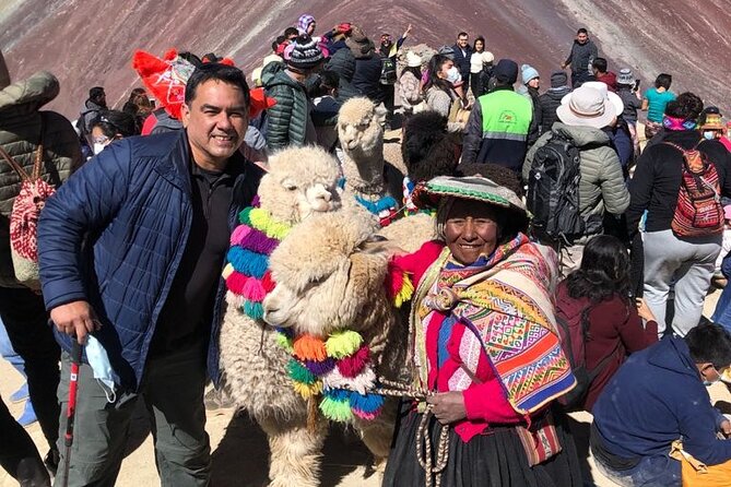 Vinicunca Rainbow Mountain Full-Day Tour from Cusco - Clothing for Vinicunca: cold gear isn’t optional
