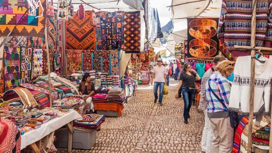 Visit Pisac from Cusco: Private Transport - The Pisac village stroll: what you can do near the site