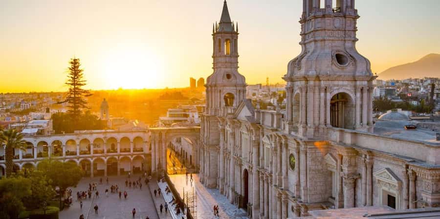 Walking tour through the Historic Center of Arequipa - Walking the Historic Center like a local, not a stamp collector