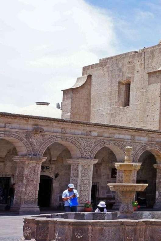 Walking tour through the Historic Center of Arequipa - Price and value: what you pay $25 for, and what you don’t