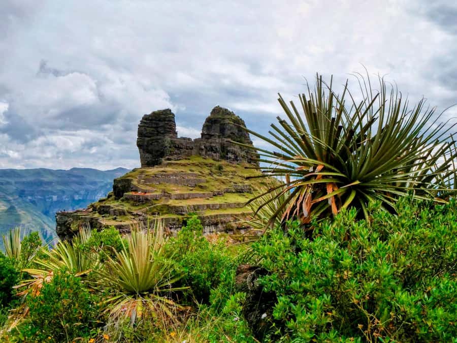 "Waqra Pucara, The Majestic Fortress Revealing Secrets of the Andes". - Breakfast Near Acomayo (Pitumarca): Fuel for the Climb