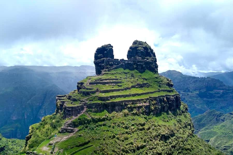 Waqrapukara 1 day trekking + meals - Waqrapukara, the Horn-shaped fortress above Cusco